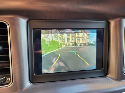 Used 2019 Dodge Charger SXT w/ Leather Interior Group image 19