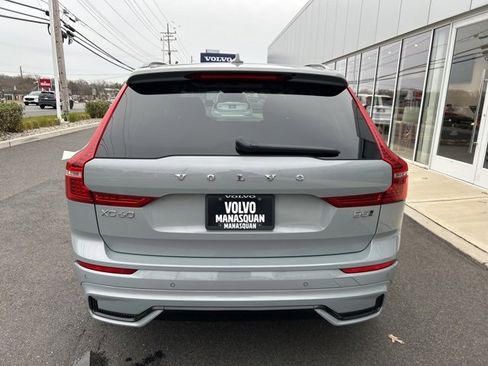 Certified 2025 Volvo XC60 B5 Plus image 4