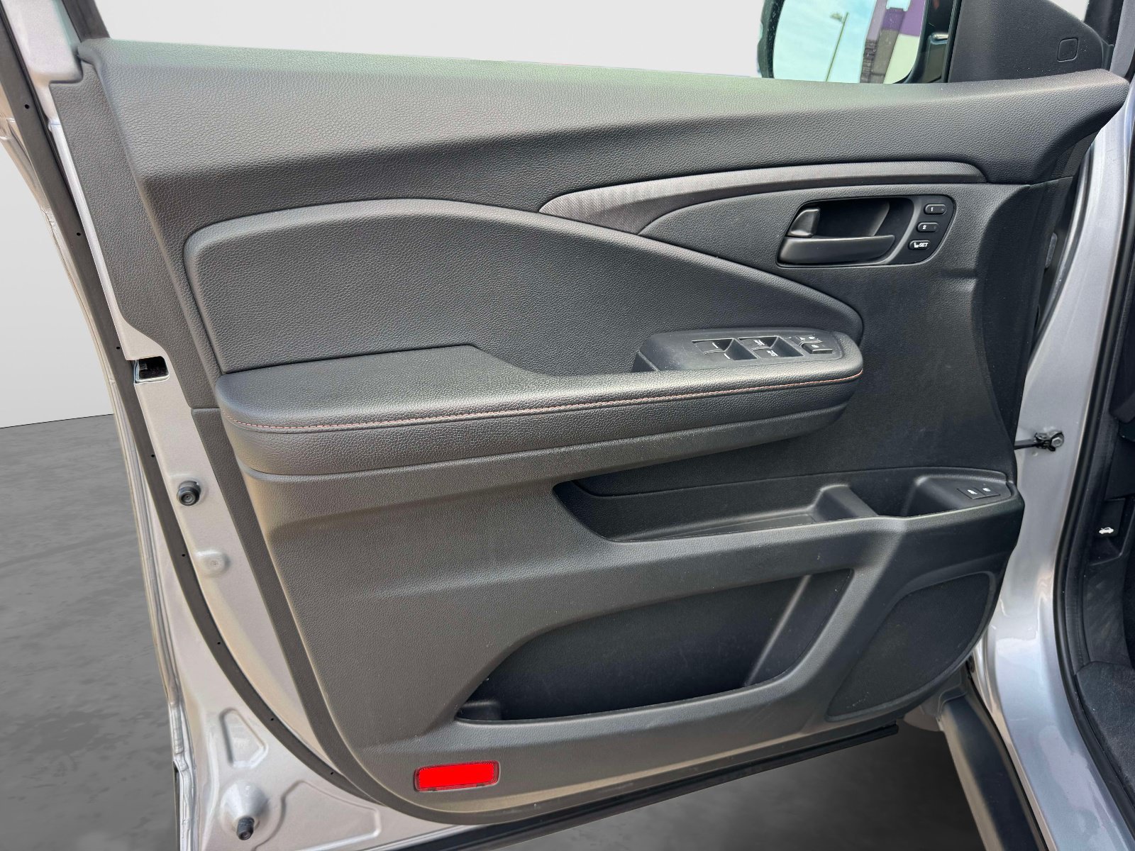 Used 2023 Honda Passport TrailSport image 16