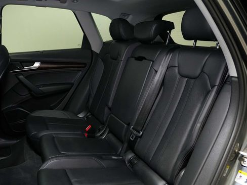 Used 2018 Audi Q5 2.0T Premium Plus w/ Premium Plus Package AWD/4WD image 17