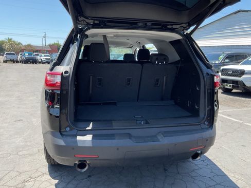 Used 2019 Chevrolet Traverse LT FWD image 22