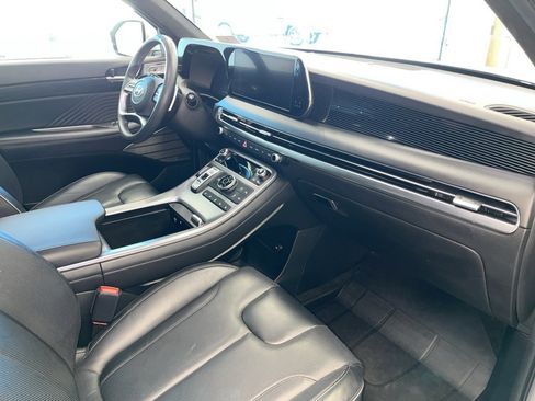 Used 2024 Hyundai Palisade Calligraphy image 21