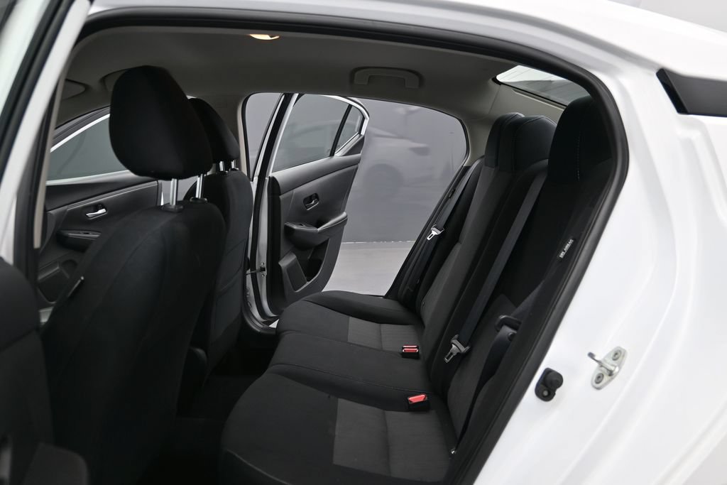 Used 2024 Nissan Sentra SV FWD image 13