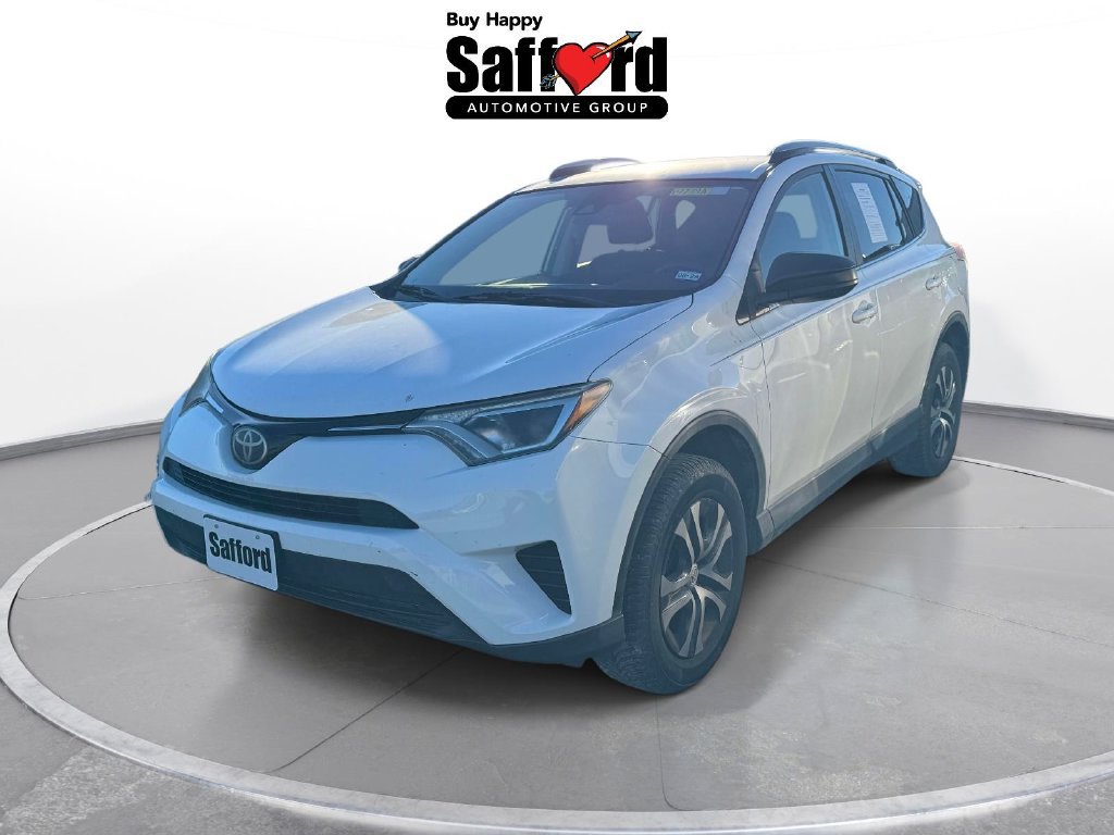 Used 2017 Toyota RAV4 LE AWD/4WD image 1