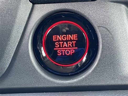 New 2025 Honda Pilot Touring image 21