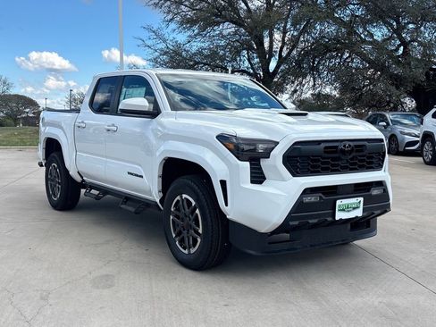 New 2026 Toyota Tacoma TRD Sport image 5