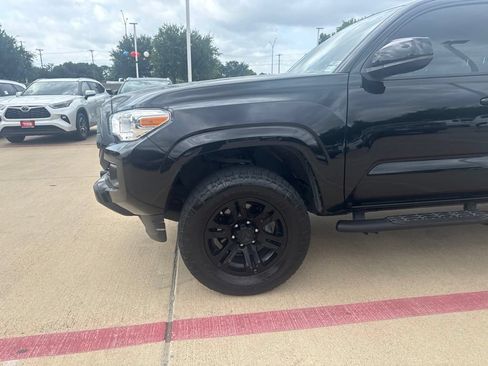 Used 2022 Toyota Tacoma SR w/ SR Convenience Package RWD image 2