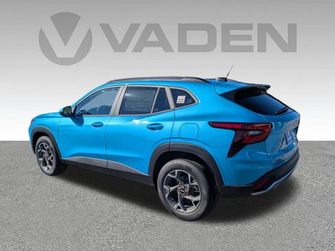 New 2026 Chevrolet Trax LT w/ Sunroof Package image 28