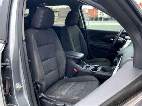 Used 2023 GMC Terrain SLE w/ Driver Convenience Package FWD image 13