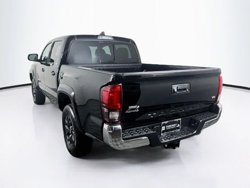 Certified 2023 Toyota Tacoma SR5 AWD/4WD image 5
