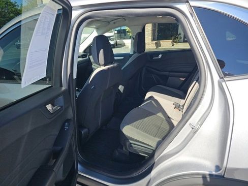 Used 2021 Ford Escape SE w/ Cold Weather Package image 9