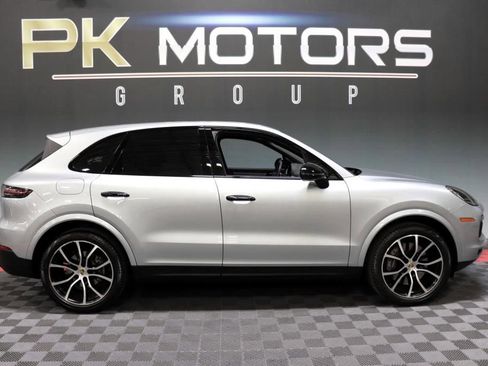Used 2021 Porsche Cayenne image 10