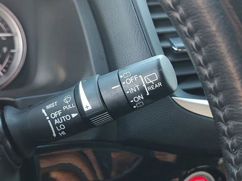 Used 2017 Honda Pilot Elite image 23