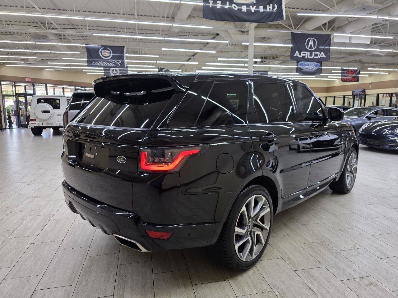 Used 2019 Land Rover Range Rover Sport HSE Dynamic AWD/4WD image 6
