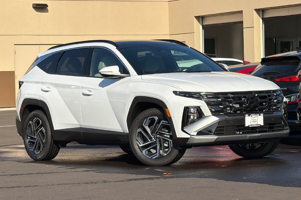 New 2026 Hyundai Tucson Limited AWD/4WD image 2