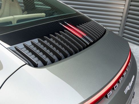 Certified 2024 Porsche 911 Carrera RWD image 27
