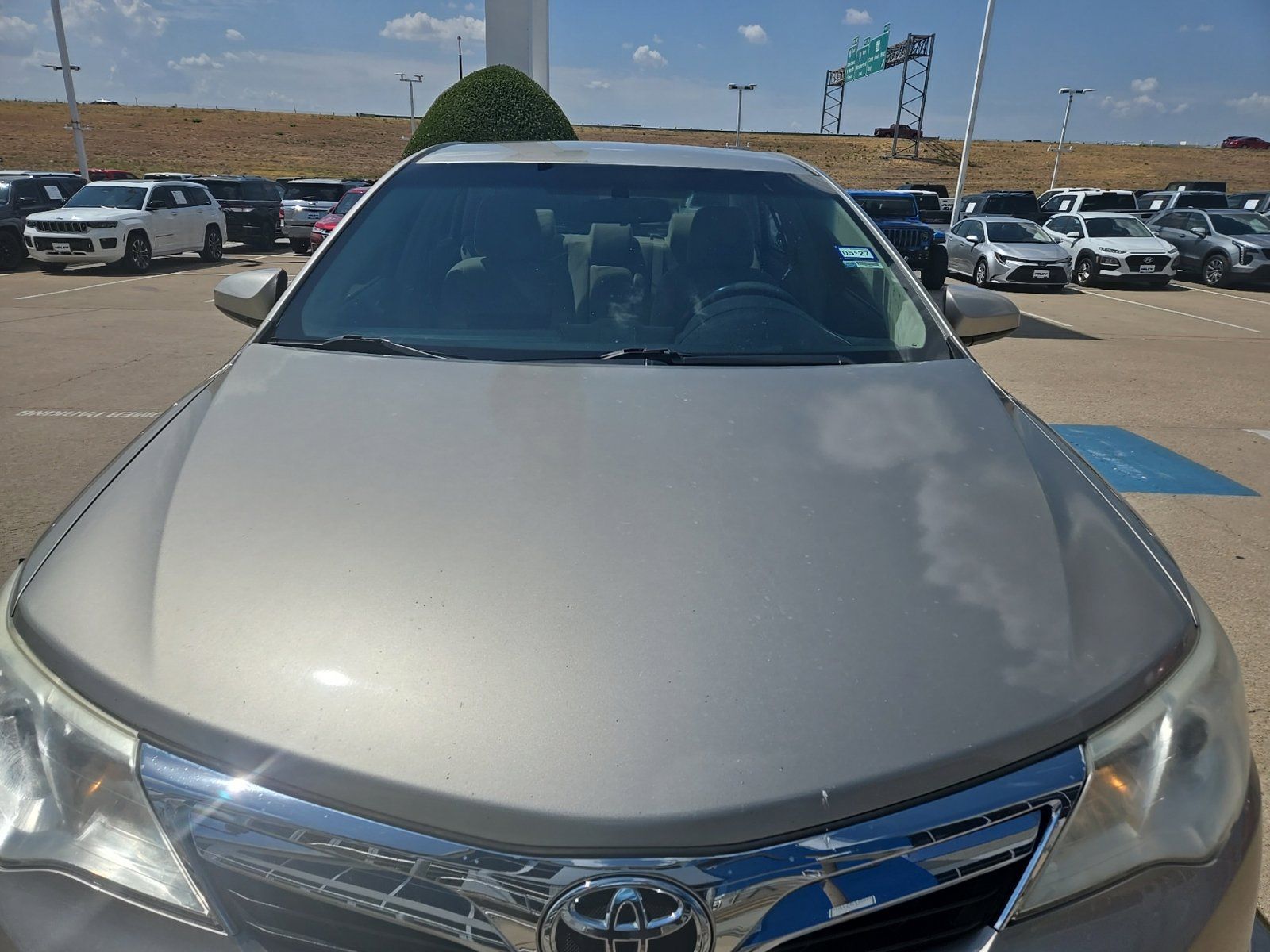 Used 2013 Toyota Camry LE FWD image 7
