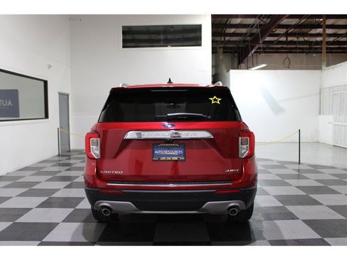 Used 2022 Ford Explorer Limited w/ Equipment Group 301A image 5