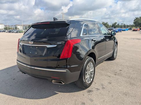 Used 2017 Cadillac XT5 Luxury w/ Driver Awareness Package AWD/4WD image 5