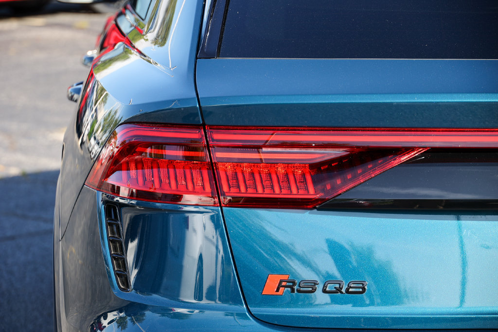 Used 2021 Audi RS Q8 w/ Black Optic Package AWD/4WD image 27