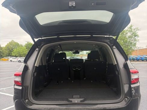Used 2025 Honda Pilot EX-L image 30