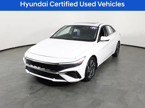 Certified 2024 Hyundai Elantra SEL w/ Convenience Package FWD image 2