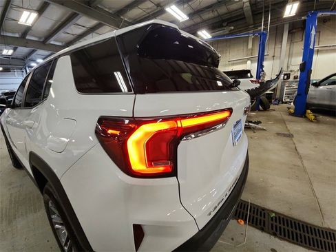 Certified 2025 GMC Terrain Elevation image 30