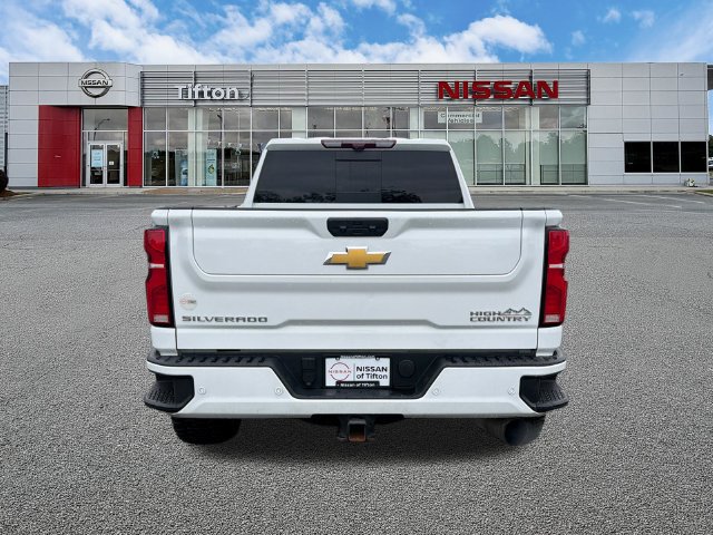 Used 2024 Chevrolet Silverado 2500 High Country w/ High Country Premium Package AWD/4WD image 6