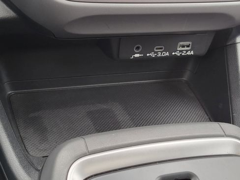 Certified 2025 Subaru Crosstrek 2.0i Premium image 24