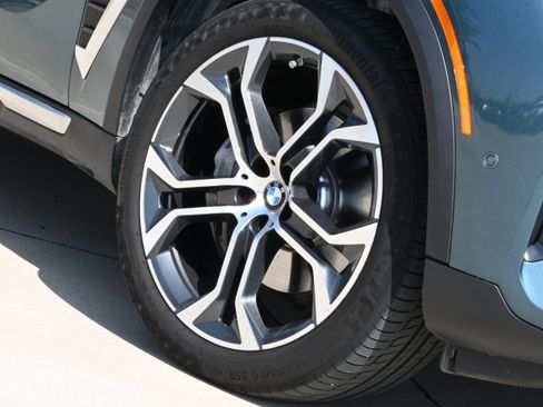 Used 2026 BMW X5 xDrive40i w/ Climate Comfort Package AWD/4WD image 11