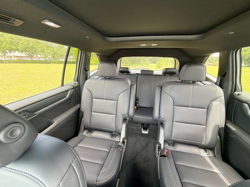New 2026 GMC Acadia Elevation w/ Elevation Premium Package FWD image 29