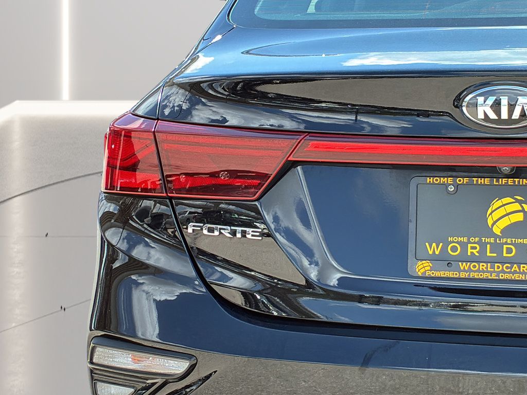 Used 2019 Kia Forte LXS FWD image 27