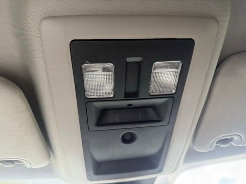 Used 2018 RAM 2500 Tradesman w/ Chrome Appearance Group AWD/4WD image 29