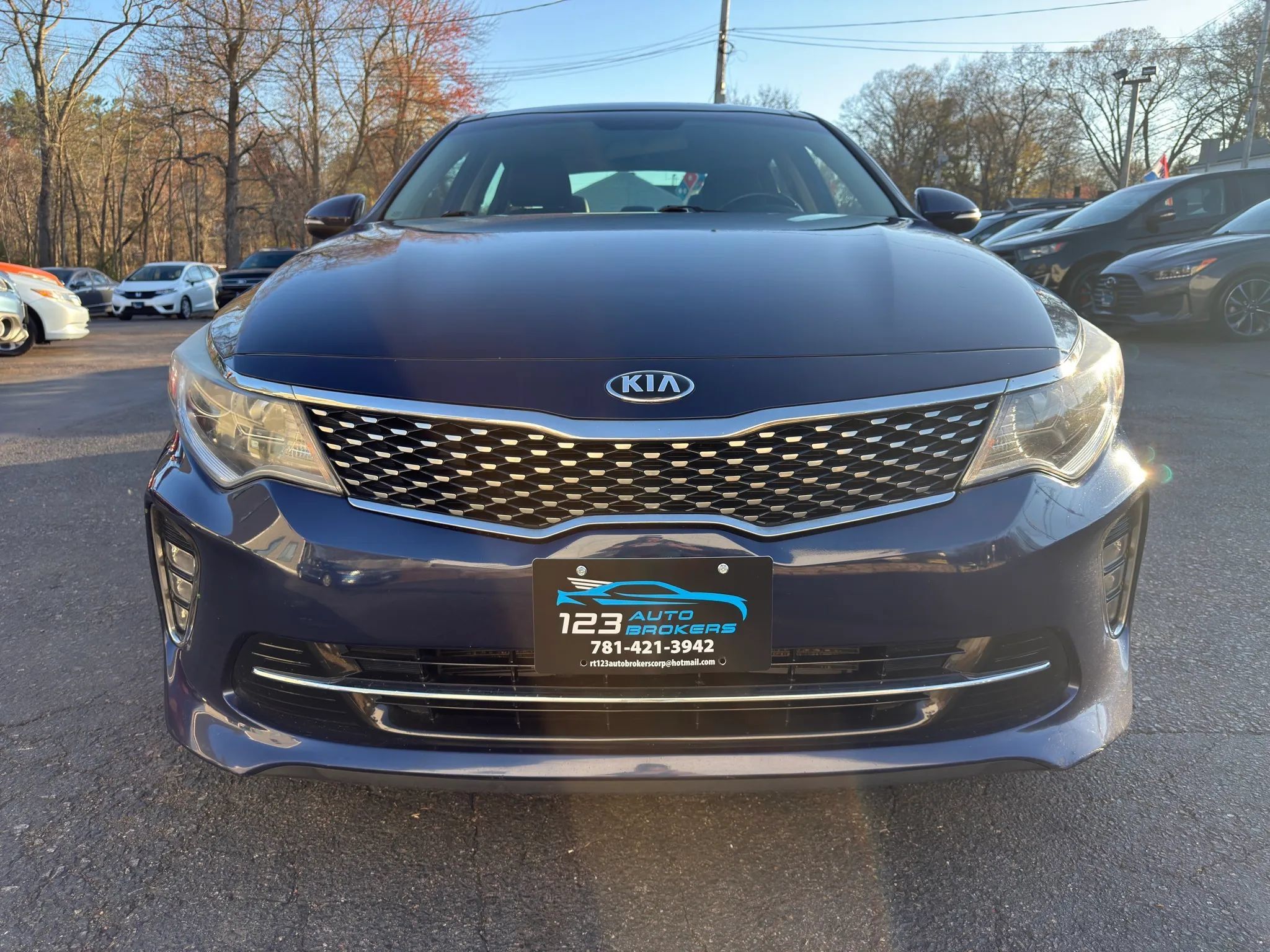 Used 2018 Kia Optima S w/ Panoramic Sunroof Package FWD image 2