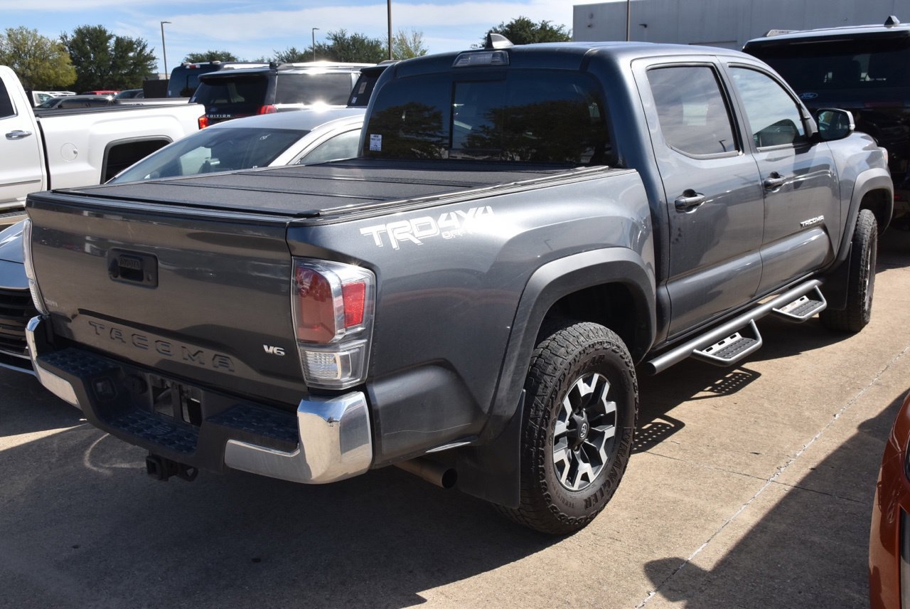 Used 2023 Toyota Tacoma TRD Off-Road AWD/4WD image 5