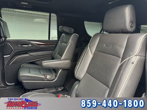 Used 2021 Cadillac Escalade ESV Premium Luxury AWD/4WD image 39