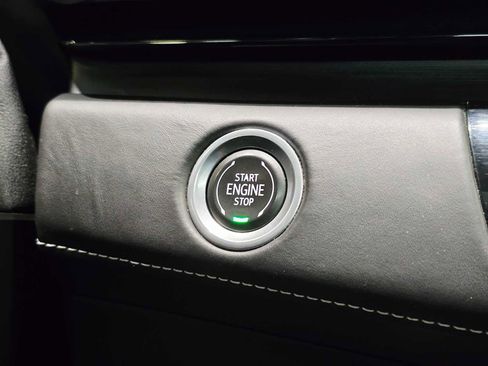 Used 2021 Cadillac Escalade Sport Platinum image 18