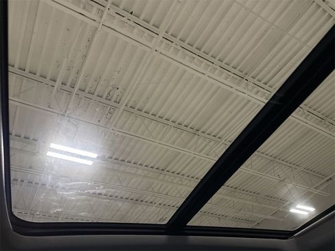 Used 2024 Toyota Sequoia Limited image 18