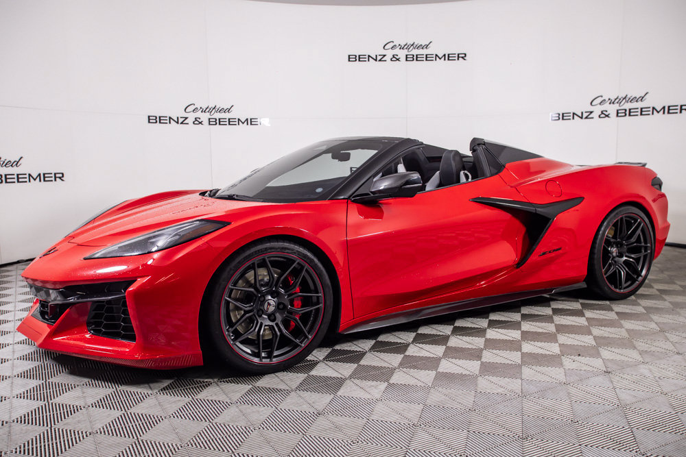 Used 2024 Chevrolet Corvette Z06 w/ Stealth Interior Trim Package RWD image 14