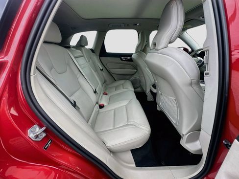Used 2021 Volvo XC60 T6 Inscription AWD/4WD image 27