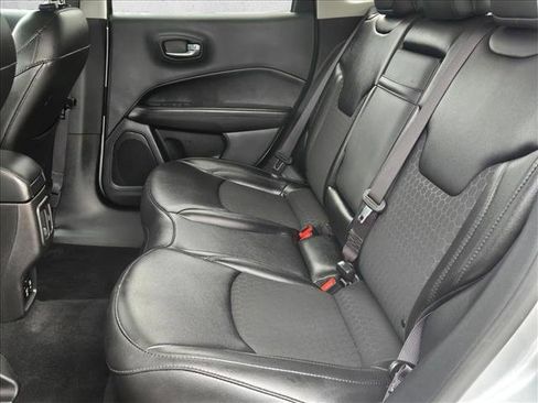 Used 2020 Jeep Compass Latitude image 18