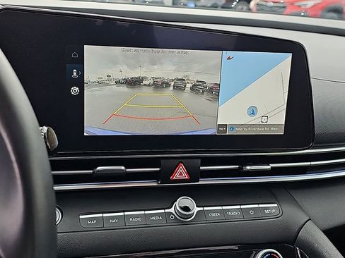 Used 2024 Hyundai Elantra SEL w/ Convenience Package image 20