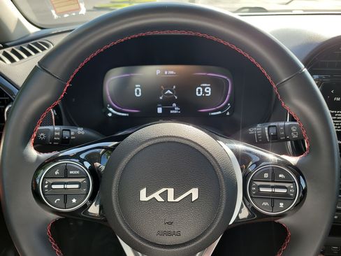 Used 2023 Kia Soul GT-Line w/ GT-Line Technology Package FWD image 31