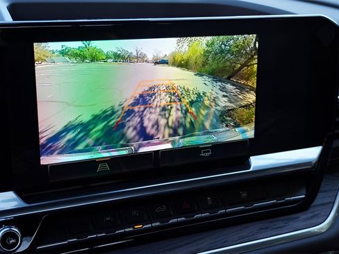 New 2026 GMC Sierra 1500 SLT image 11