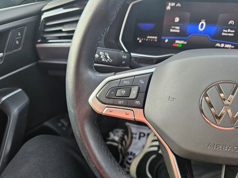 Used 2022 Volkswagen Jetta SE FWD image 18