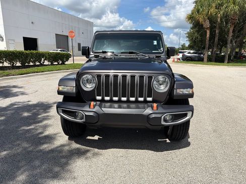 Used 2023 Jeep Wrangler Unlimited Sahara AWD/4WD image 8