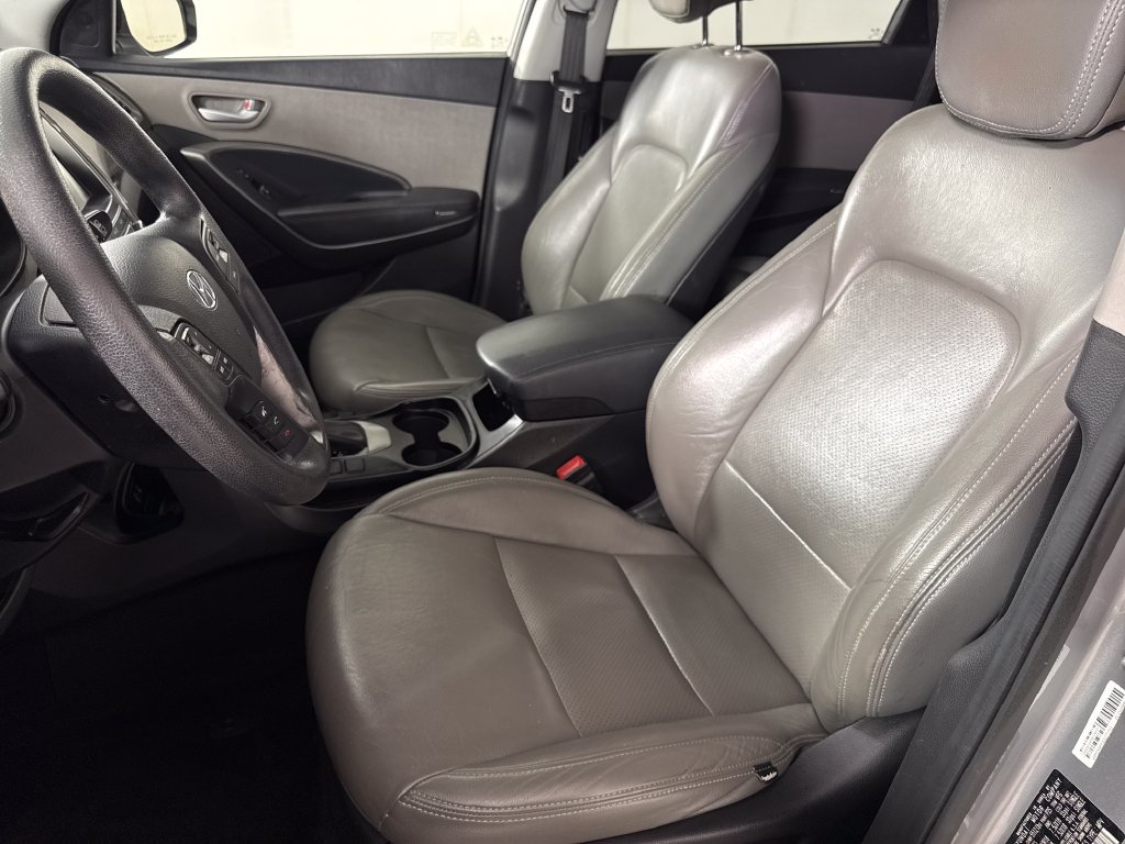 Used 2018 Hyundai Santa Fe SE FWD image 11