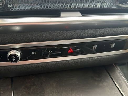 New 2026 BMW X7 xDrive40i w/ Premium Package image 46