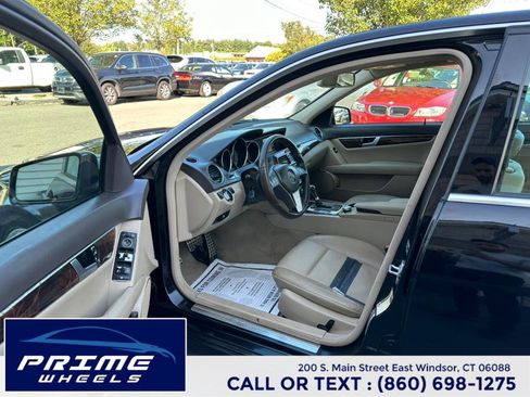 Used 2012 Mercedes-Benz C 300 Sport image 9