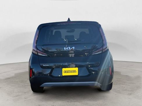 Used 2024 Kia Soul LX image 4